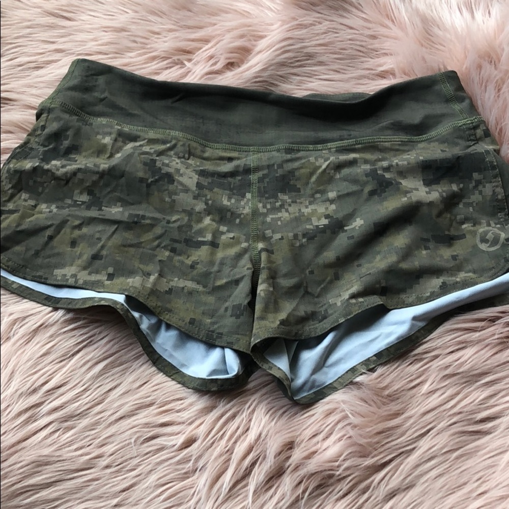 UN92 fatigue green running workout shorts 10